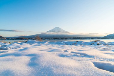Dağ Fuji San Kawaguchiko Gölü.