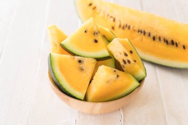 taze sarı karpuz 