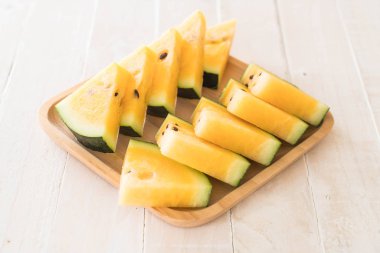 taze sarı karpuz 