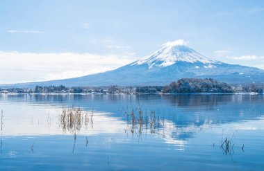 Dağ Fuji San Kawaguchiko Gölü.