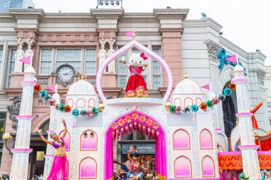Osaka, Japonya - 21 Kasım 2016: Yeni festivale, yeniden doğmuş Parade, celeb
