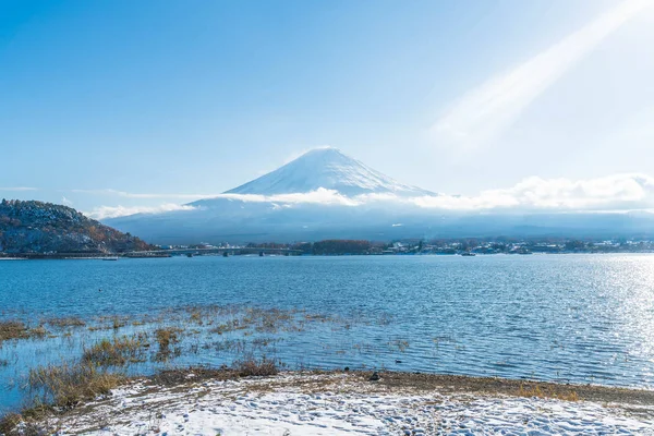 Berg Fuji San aan Kawaguchiko meer. — Stockfoto