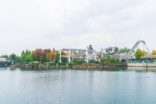 Osaka, Japon - NOV 21 2016 : Roller coaster dans Universal Studios — Photo