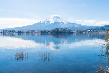 Dağ Fuji San Kawaguchiko Gölü.