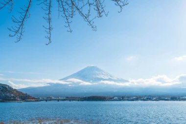 Dağ Fuji San Kawaguchiko Gölü.
