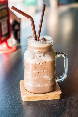 Kavanoz çikolata güler yüzlü (süt)