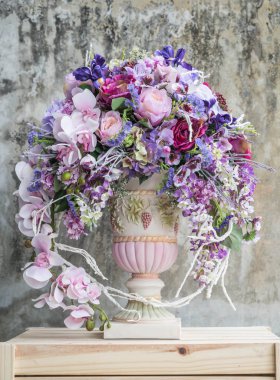 buket çiçek vazosu