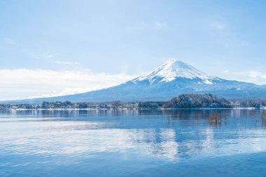 Dağ Fuji San Kawaguchiko Gölü.