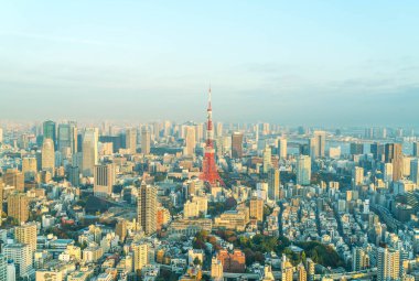 Tokyo şehir manzarası ile Tokyo Tower