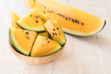 taze sarı karpuz 