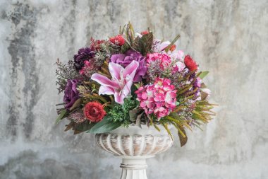 buket çiçek vazosu