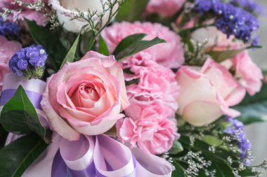 buket çiçek vazosu