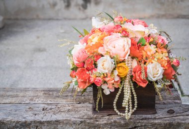 buket çiçek vazosu