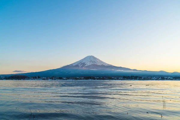Dağ Fuji San Kawaguchiko Gölü.