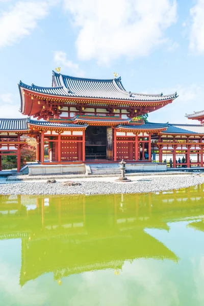 Krásná architektura Byodo v chrámu v Kjótu. — Stock fotografie