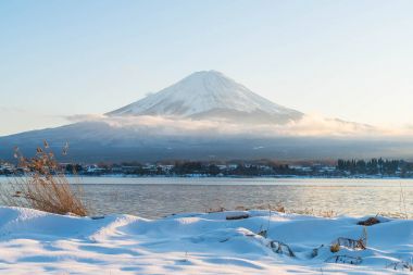 Dağ Fuji San Kawaguchiko Gölü.