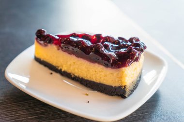 yaban mersini peynirli kek