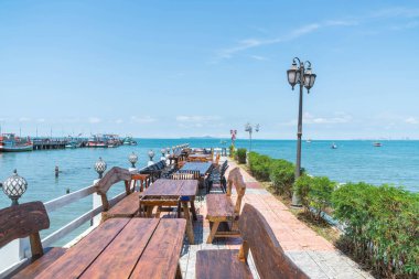 sandalye ve masa Deniz Manzaralı Teras restoranda