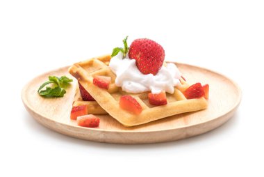 çilek beyaz ile waffle