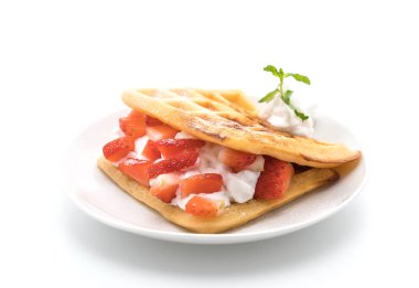 çilek beyaz ile waffle