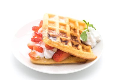 çilek beyaz ile waffle