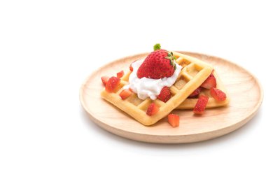 çilek beyaz ile waffle