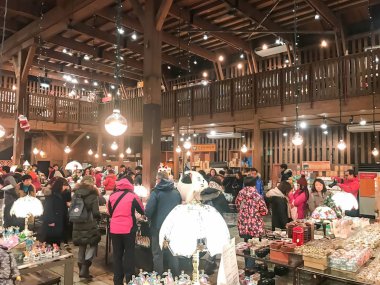Hokkaido, Japonya - Aralık 15:2016: Otaru Mus dükkanda müzik kutuları