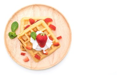 çilek beyaz ile waffle