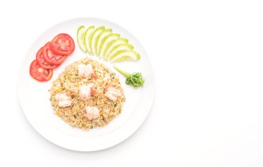 Kızarmış pirinç ve karides.