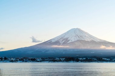 Dağ Fuji San Kawaguchiko Gölü.