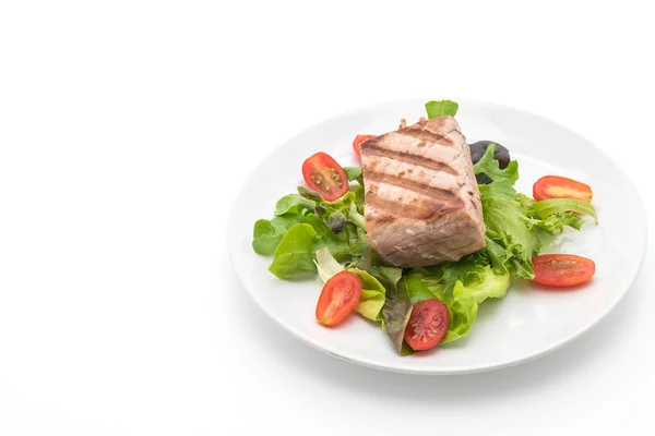 Bife de atum com salada — Fotografia de Stock