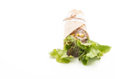 ton balıklı Mısır salata ile salata rulo sarma