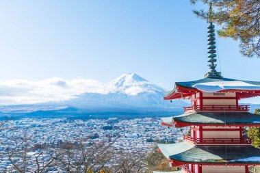 Mt. Fuji Chureito Pagoda Güz, Fujiyoshida ile.