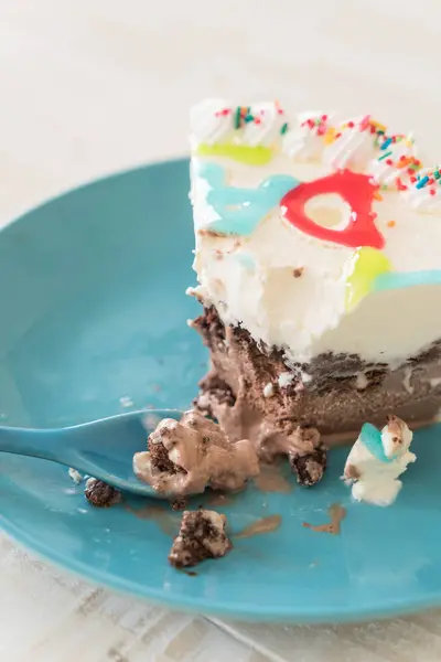Všechno nejlepší k narozeninám-zmrzlinový dort — Stock fotografie