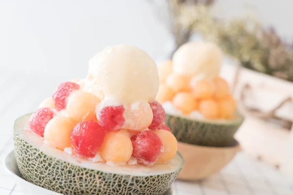 Helado de melón Bingsu, famoso helado coreano — Foto de Stock