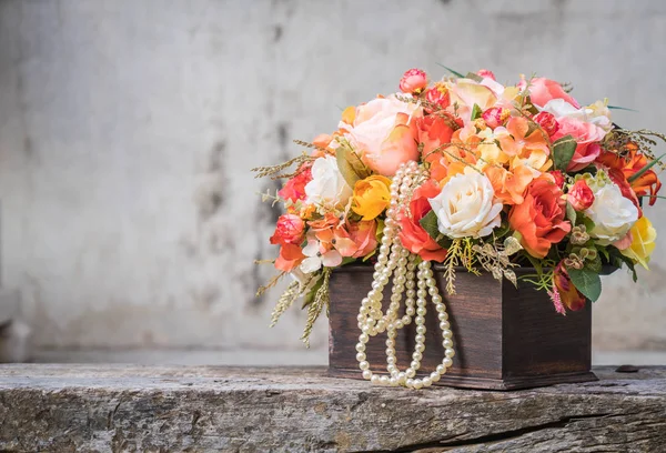 buket çiçek vazosu