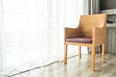 Kanepe oturma Interio dekorasyonda güzel lüks yastık