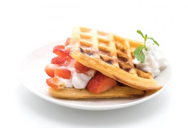 çilek beyaz ile waffle