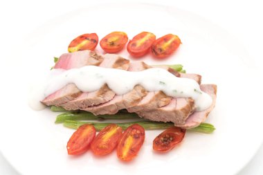 Tuna biftek salatası ile