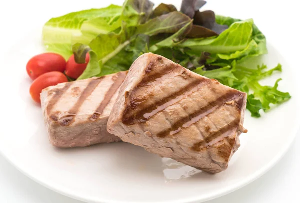 Tonijnsteak met salade — Stockfoto