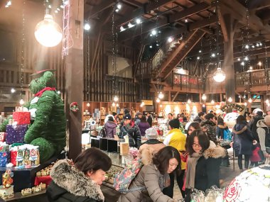 Hokkaido, Japonya - Aralık 15:2016: Otaru Mus dükkanda müzik kutuları