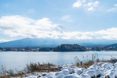 Dağ Fuji San Kawaguchiko Gölü.