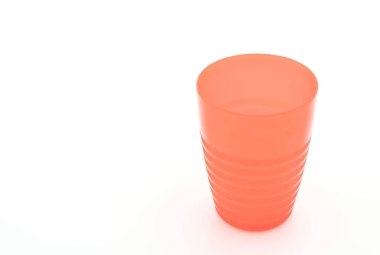 kırmızı plastik cam