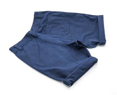 beyaz üzerine kısa pantolon