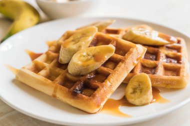 karamel ile muz gözleme