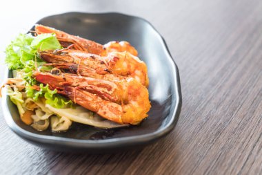 kızarmış karides veya karides 