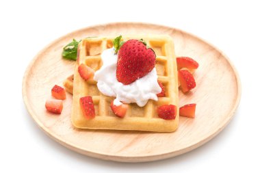 çilek beyaz ile waffle