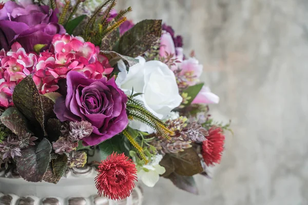 buket çiçek vazosu