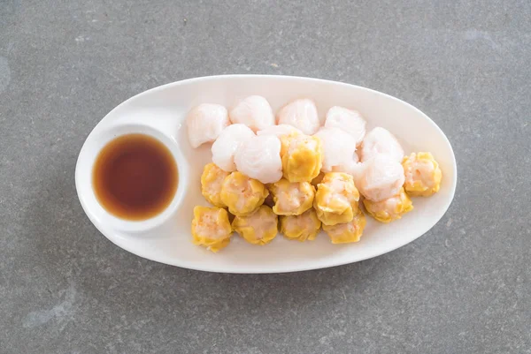  Akış karides köfte soslu