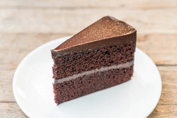 Chocolate cake on plate — Stock Photo, Image